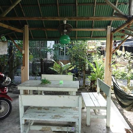 Orchid Guest House Trat Exterior photo